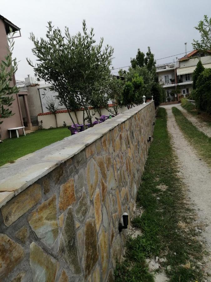 Aparthotel Ο Ακλόνητος Néa Meságkala Esterno foto