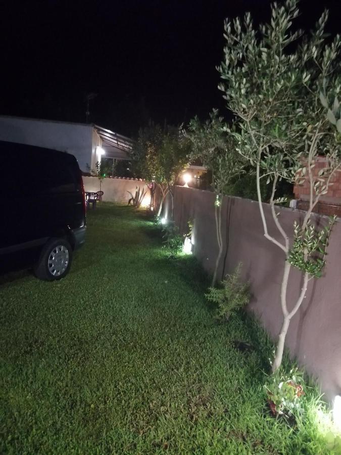 Aparthotel Ο Ακλόνητος Néa Meságkala Esterno foto