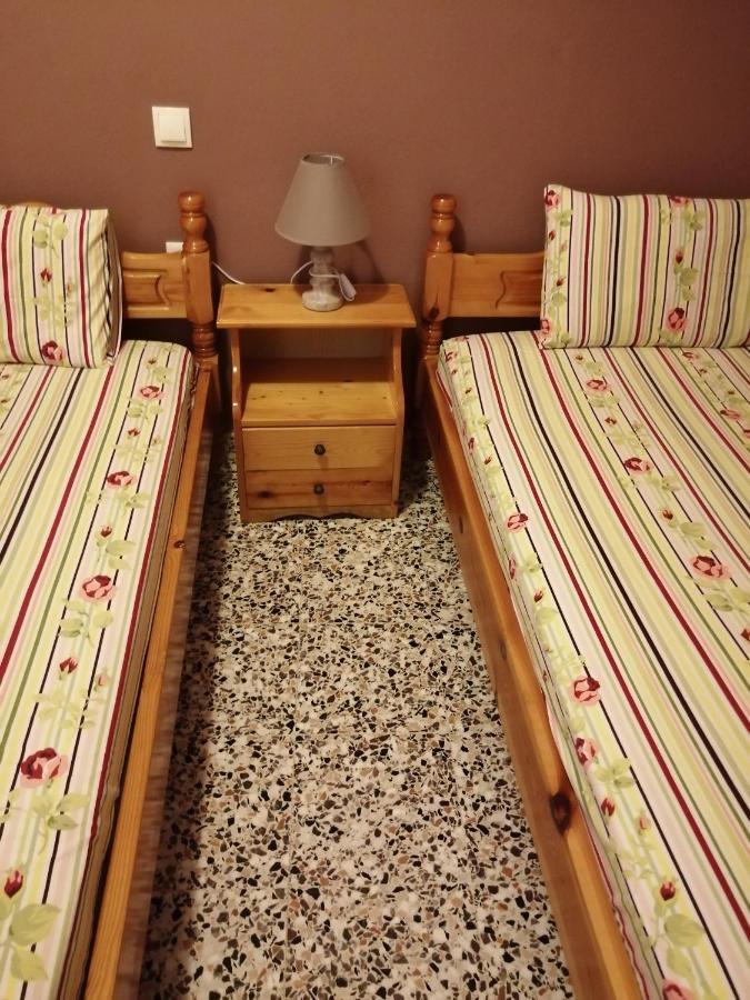 Aparthotel Ο Ακλόνητος Néa Meságkala Esterno foto